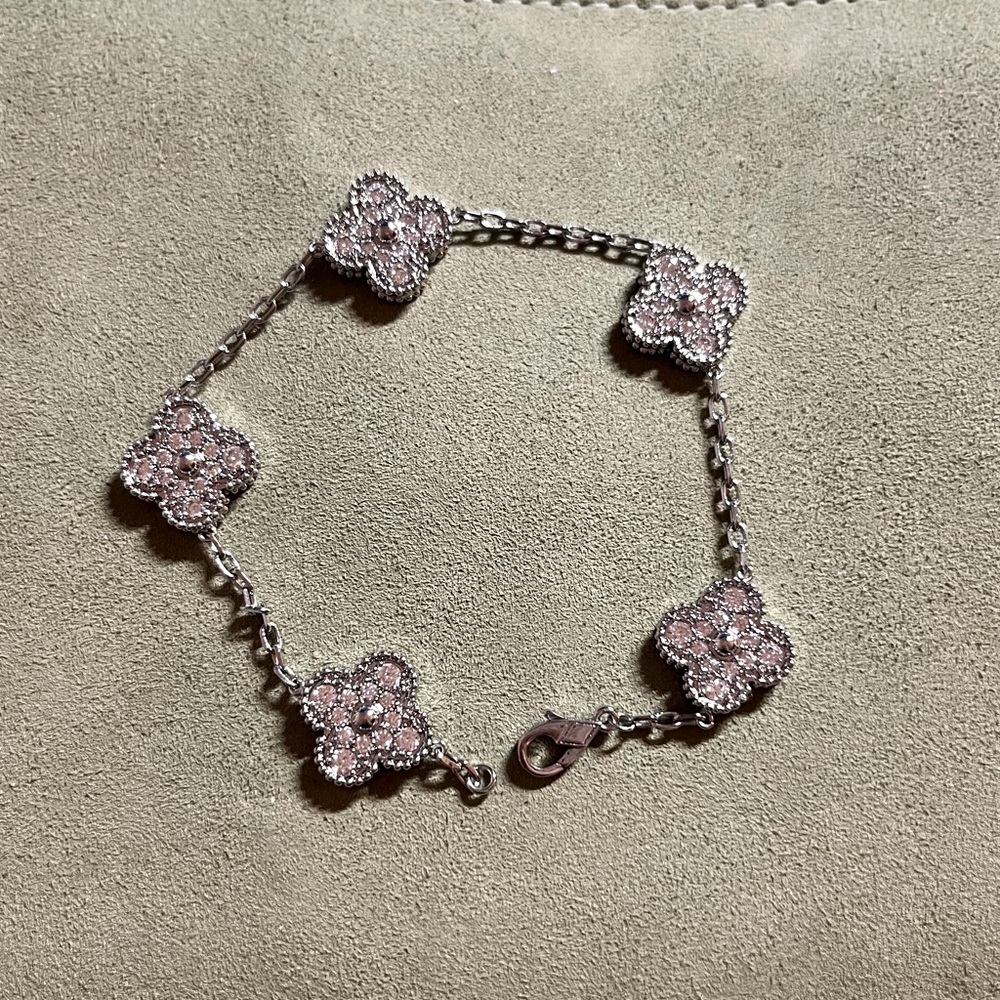 VCA inspired bracelet